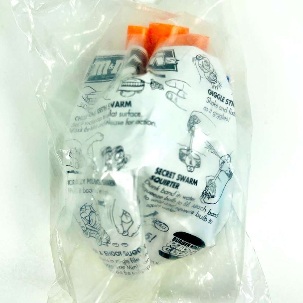 M&M'S MINIS SCOOP & SHOOT BUGGY CAR BURGER KING KIDS CLUB TOY 1997